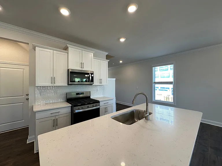 1260 Scarlet Firethorne Ave NW — Photo 5