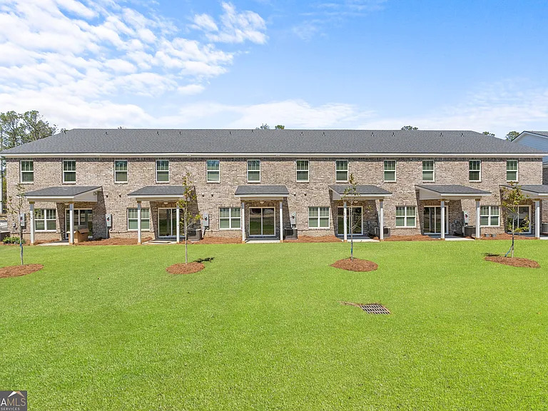 37 Azalea Ln — Photo 9