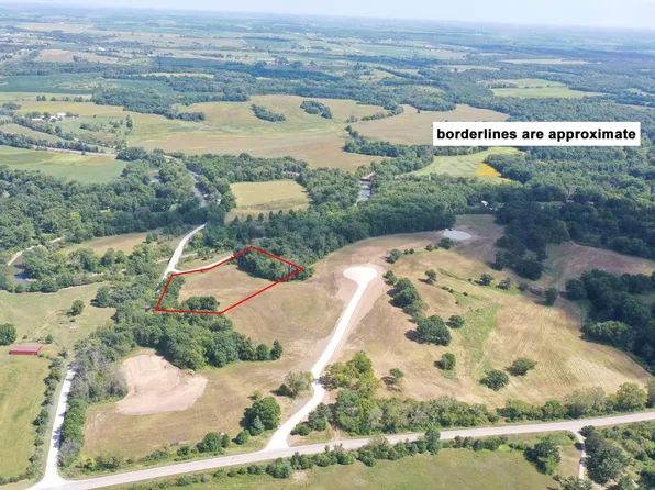461st St, Centerville, IA 52544
