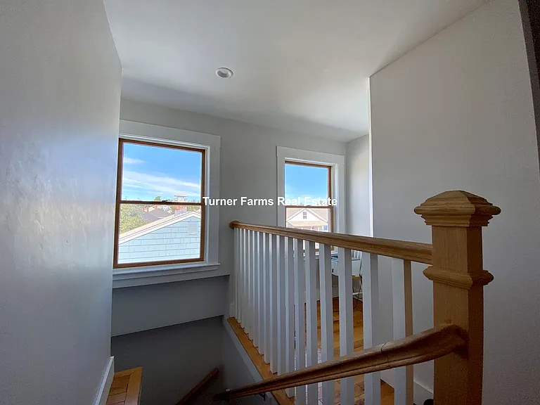 14 Renfrew St — Photo 6