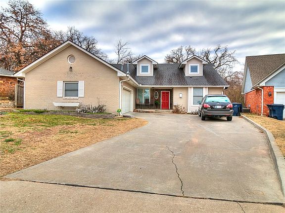 2nd image of 1600 Sunset Ln