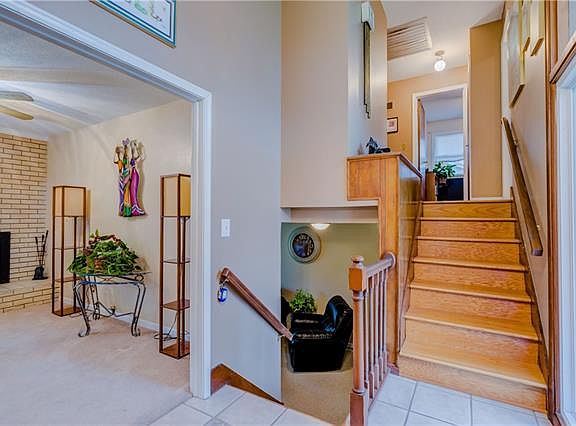 4th image of 8122 Greeley Ave