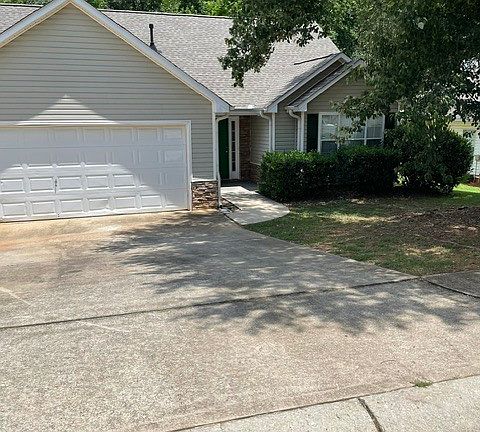 2nd image of 1790 Neighborhood Walk