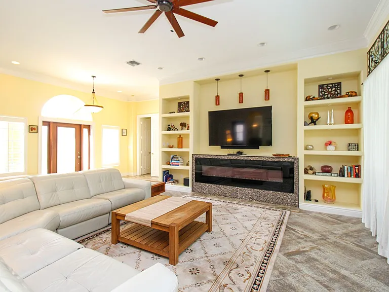 627 Soliel Dr — Photo 7