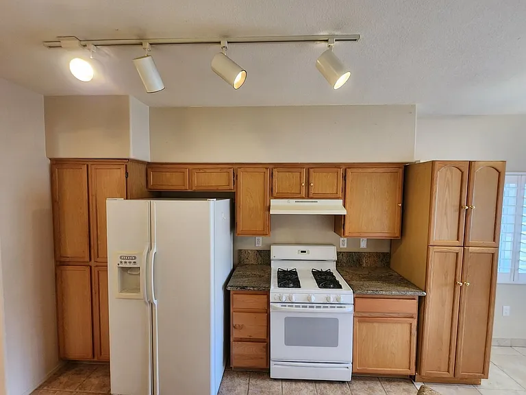 1050 E Cactus Ave #1029 — Photo 10