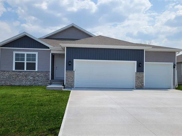 801 Juneberry Dr, Palo, IA 52324