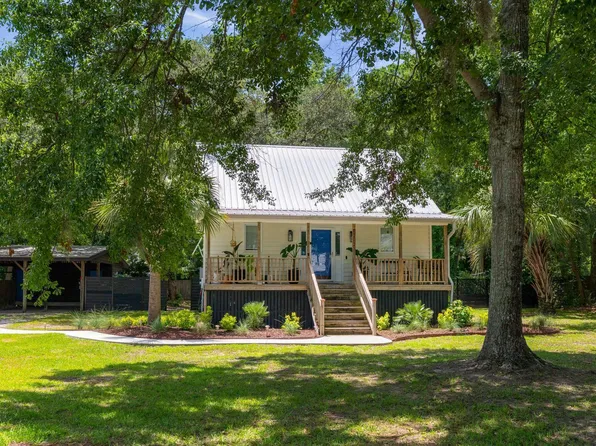 1515 N Lakeshore Dr, Mount Pleasant, SC 29466