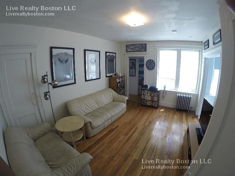 2nd image of 25 Walbridge St APT 9R