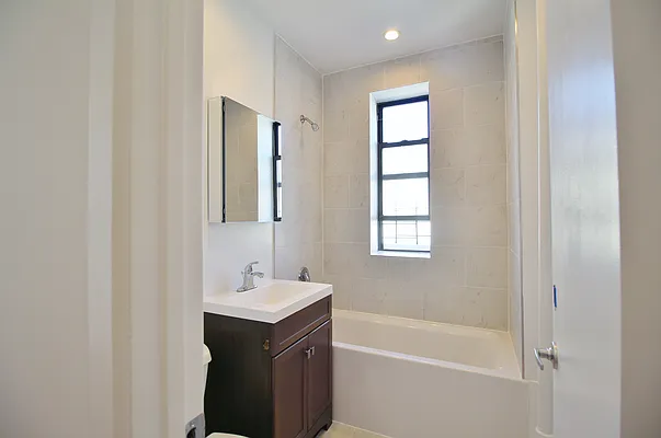 Rented by Julianna Realty Corp | media 38