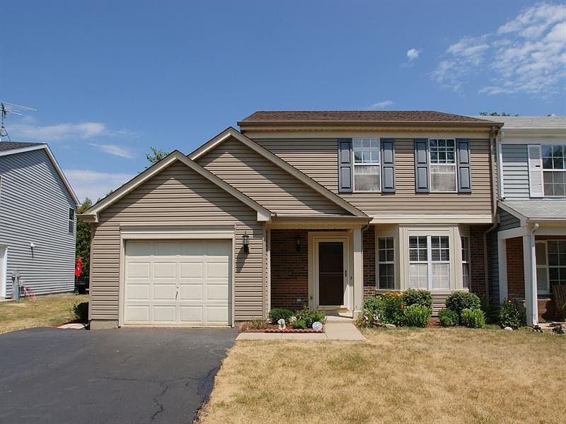 1st image of 1208 Ashbrook Dr