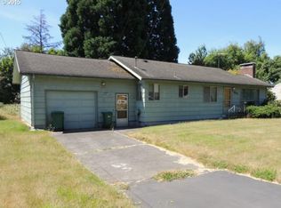8022 SE Sunnyside Dr, Milwaukie, OR 97222