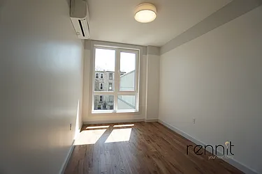 Rented by Rennit Inc.