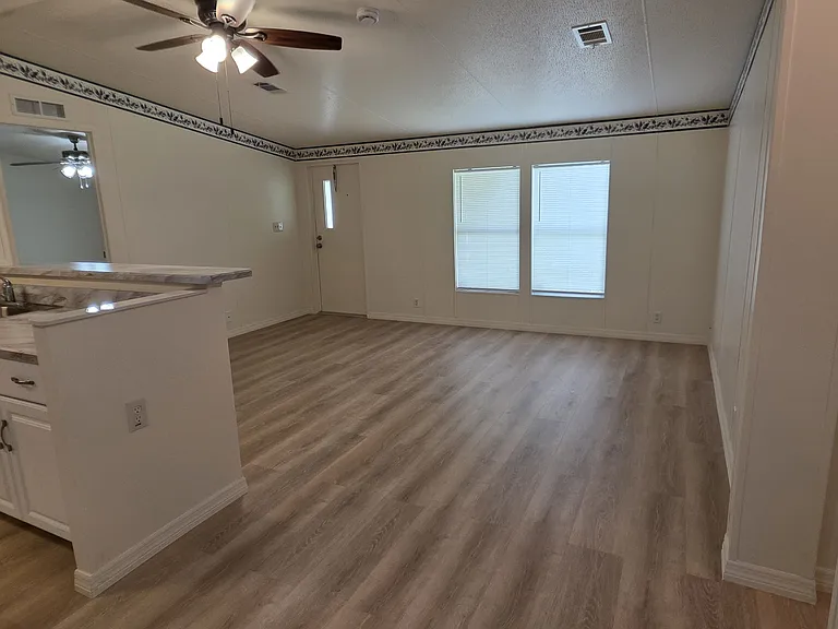 29548 Benjamin Dr — Photo 12