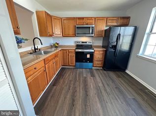 1049 Old Forge Rd, New Castle, DE 19720