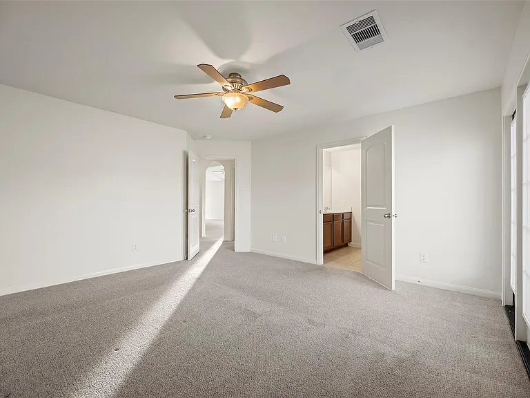 20803 Bastion Settle Dr — Photo 15
