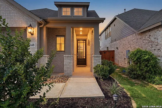 3 bed, 2.0 bath, 1575 sqft, $2,650 — Photo 3