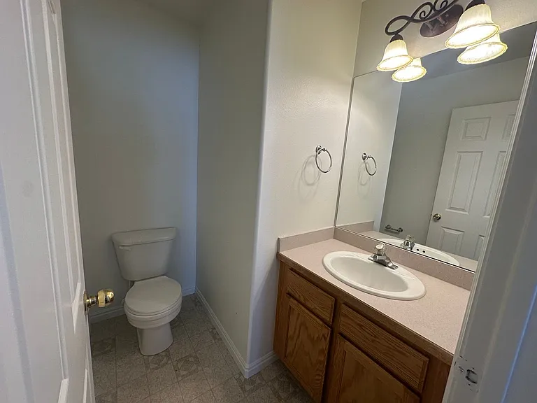 2511 Goodnight Dr — Photo 33