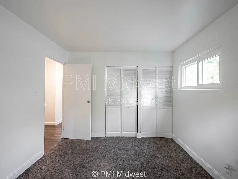 4627 Karen Dr — Photo 16
