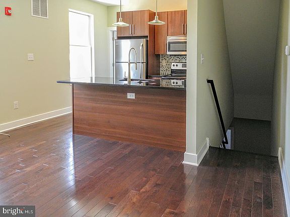 3rd image of 2012 W Girard Ave APT 1A