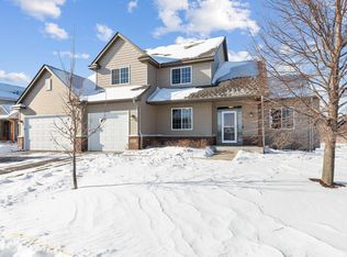 645 Pond View Dr SE, Lonsdale, MN 55046