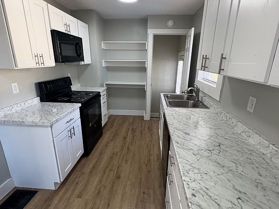 2nd image of 1530 N Sheridan Ave