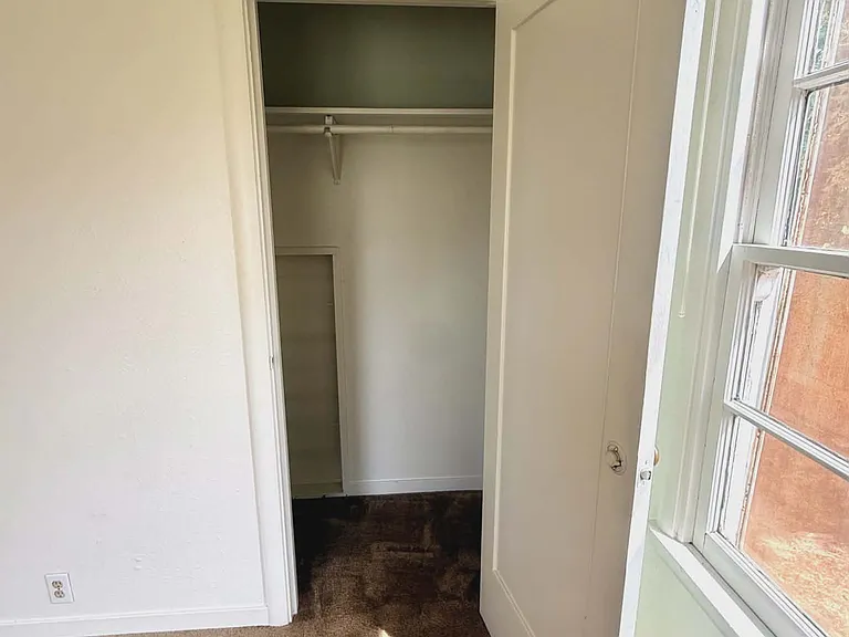 2585 Sierra Blvd — Photo 18