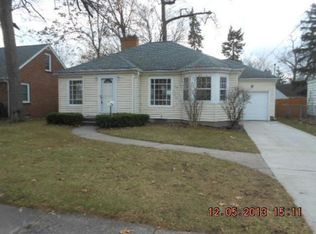 126 Manchester Rd SW, Grand Rapids, MI 49548