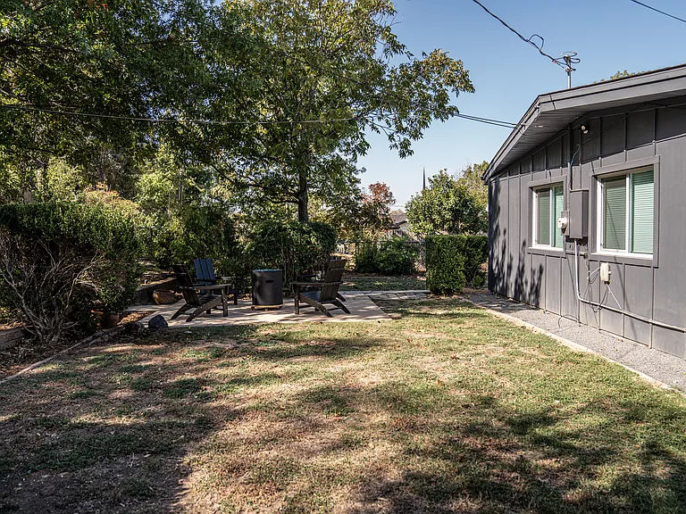 3259 Binyon St — Photo 21