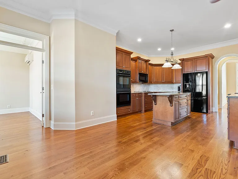 2686 Medina Ct — Photo 38