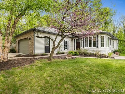 8011 S Asterwood Ct, Middleville, MI, 49333