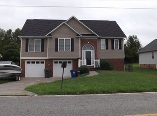 2545 Bluebird Ln, Winston Salem, NC 27106