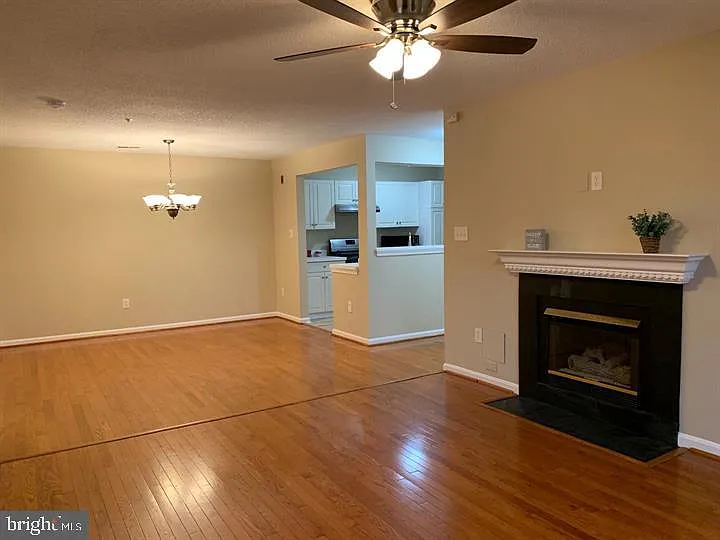 10010 Vanderbilt Cir #5-9 — Photo 7