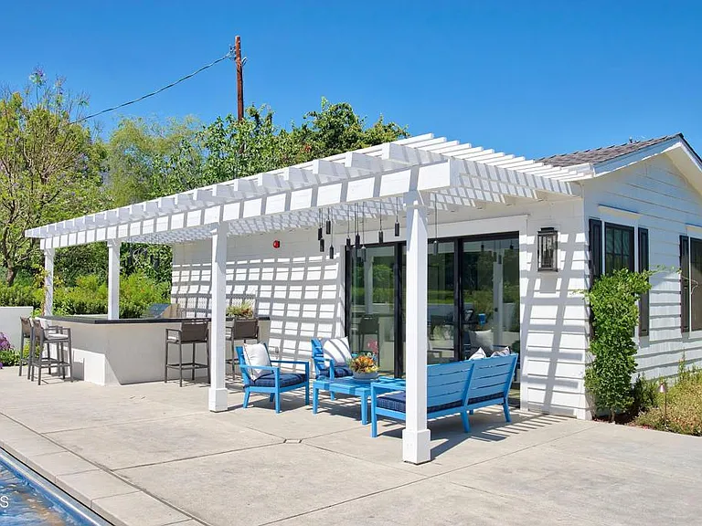 91 E Bonita Ave — Photo 38