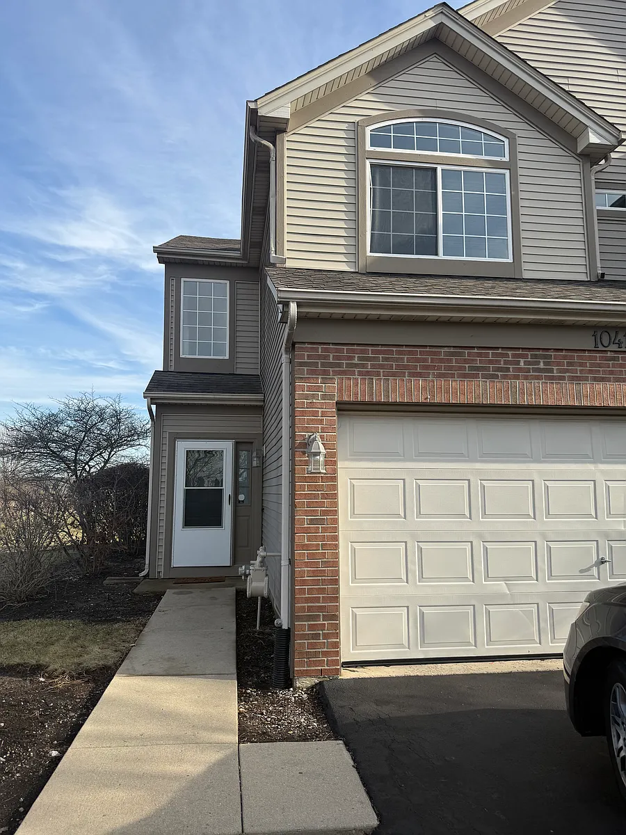 Building Photo - 1041 Woodview Ct