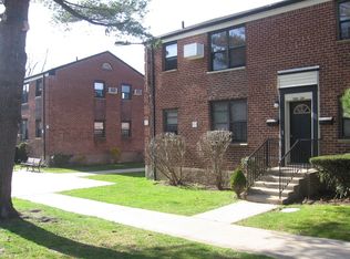 196-39 73rd Ave #1, Fresh Meadows, NY 11365