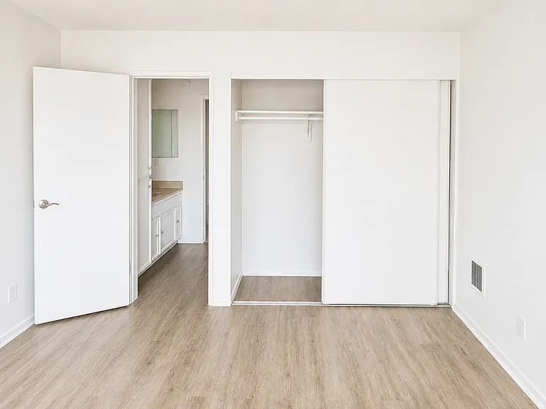 509 N Berendo St #110 — Photo 5