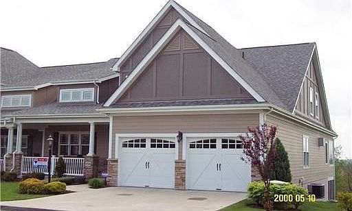 2nd image of 4726 Shirley Ln