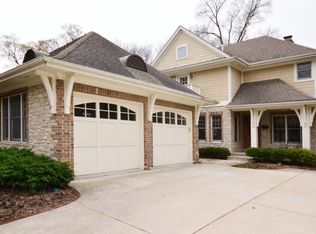 416 N County Line Rd, Hinsdale, IL 60521