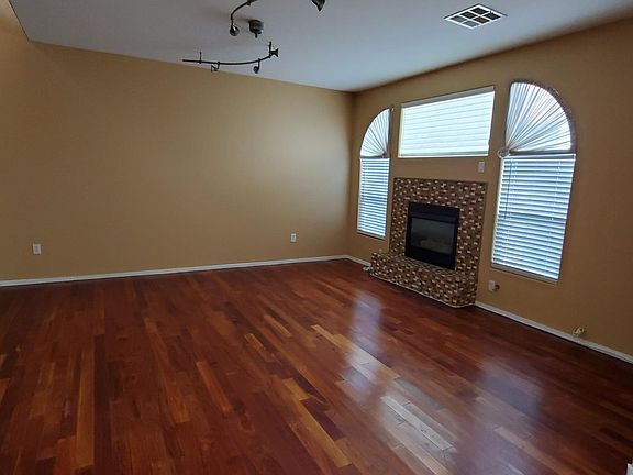 4th image of 8740 Villa Pablo Ln