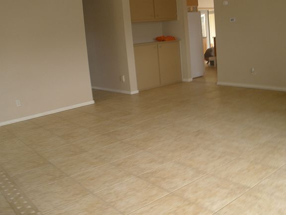 4th image of 11082 Westonhill Dr