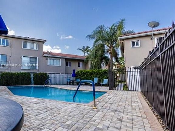 4th image of 245 Riviera Cir #245