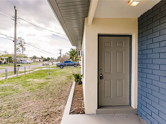 3rd image of 22146 Hernando Ave