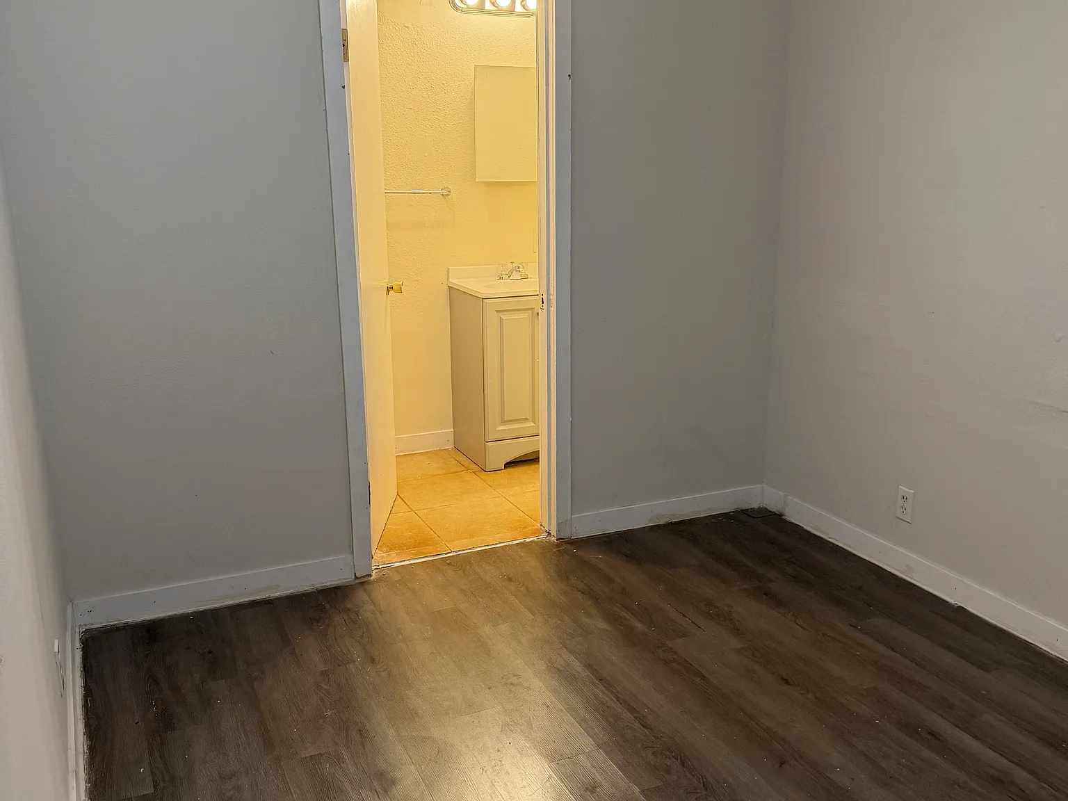 72 Lakeview Circle - 6 — Photo 3