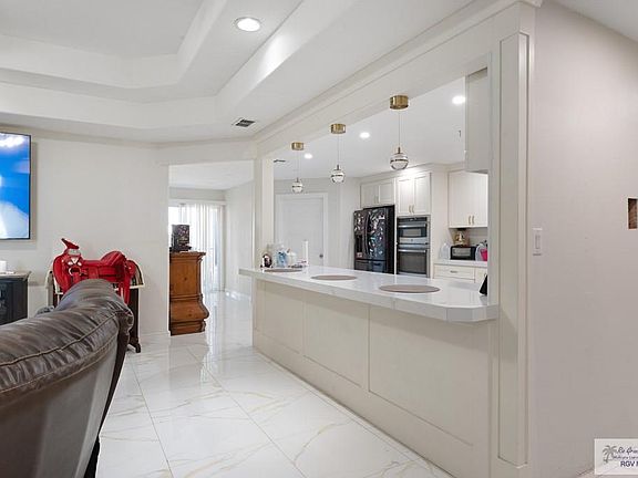 3rd image of 27813 Barreda Garden Rd