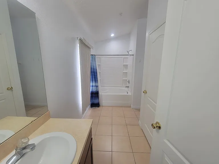1432 Broken Oak Dr #31A — Photo 7