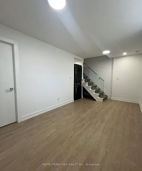 311 Linsmore Cres #3 — Photo 16