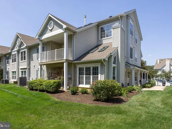 703 Wharton Rd, Mount Laurel, NJ 08054