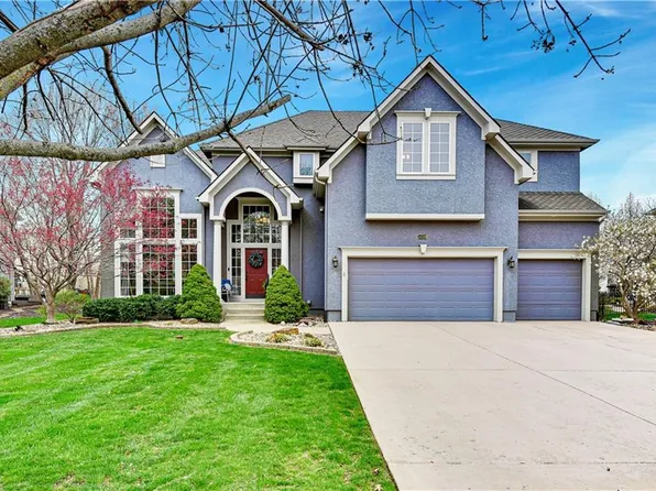 14320 Outlook St, Overland Park, KS 66223