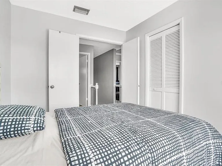 16208 Pebblebrook Dr — Photo 13