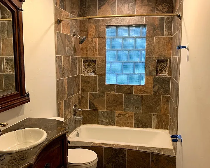 206 NE Sherman Dr — Photo 4